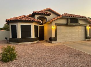 909 W Redondo Dr, Gilbert, AZ 85233