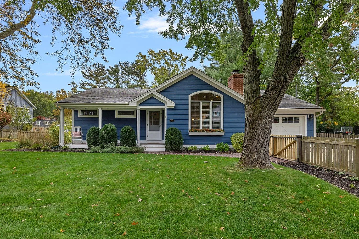 2206 Chastleton Dr photo 1