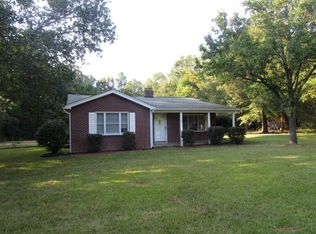 207 Woodland Way, Greenwood, SC 29646