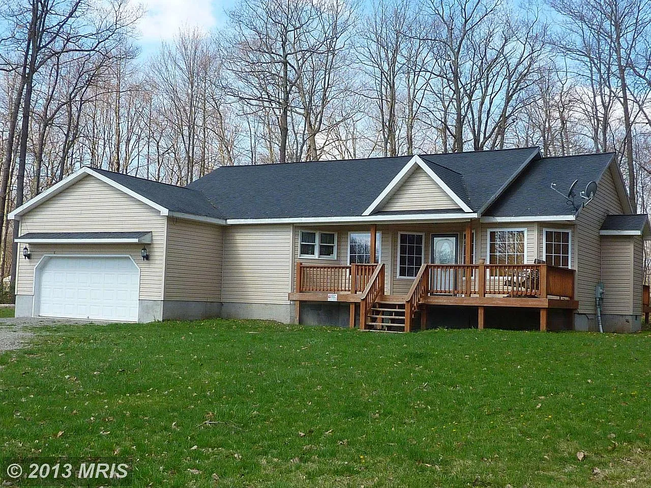 392 Dogwood Dr photo 1
