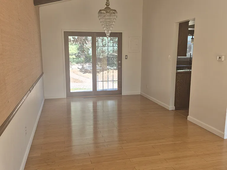 6945 Mikado Ln — Photo 7