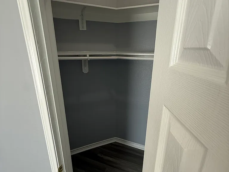 218 Texas Ave — Photo 1