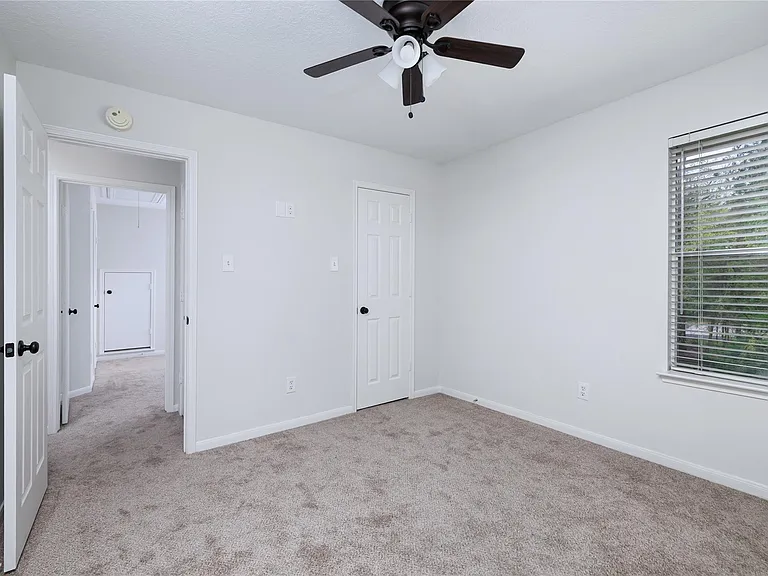 107 N Sunny Slope Cir — Photo 21