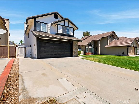 4th image of 39853 Teal Dr