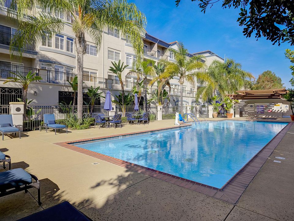 1st image of 5450 Vesper Ave #2B-2Ba-875Sqft