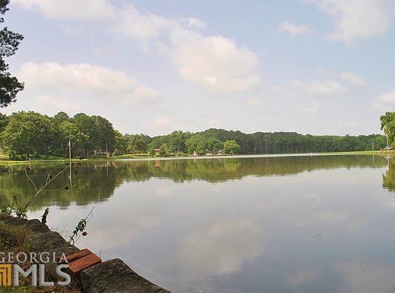 Beautiful Springdale Lake