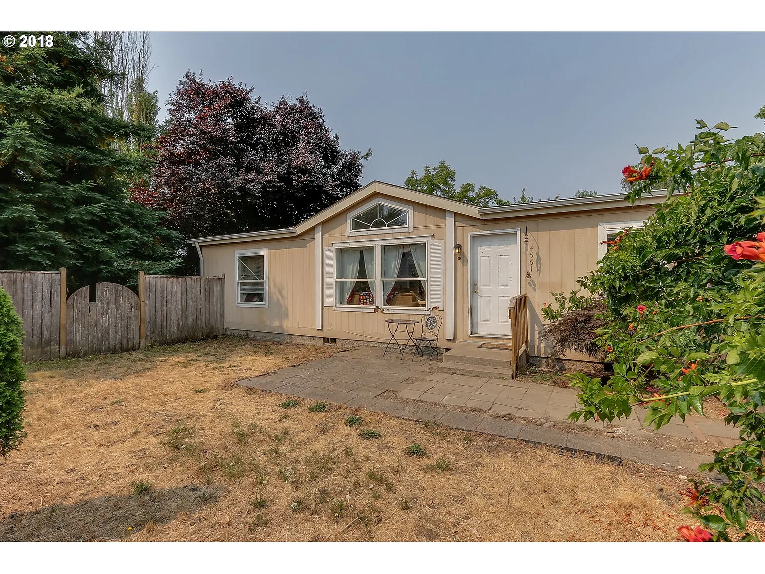 4561 Ivy St photo 1