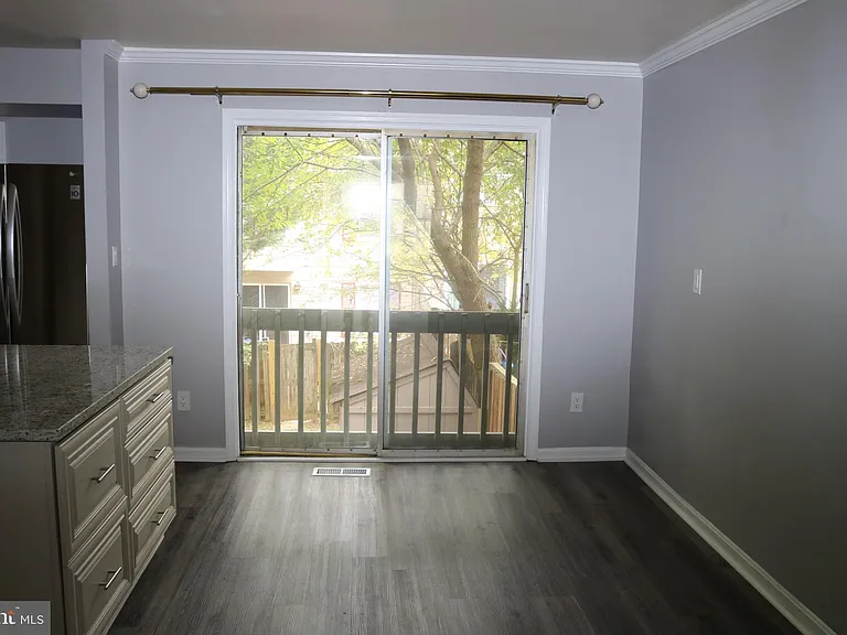 9302 Frostburg Way — Photo 29