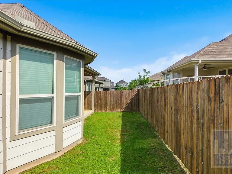 3011 Betony St — Photo 24
