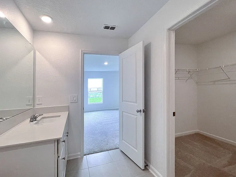 2240 Crown Rock Bluff Dr — Photo 11