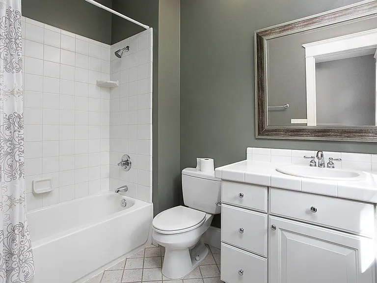 81103 Alexander — Photo 21