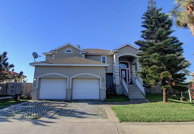 1st image of 221 Driftwood Dr