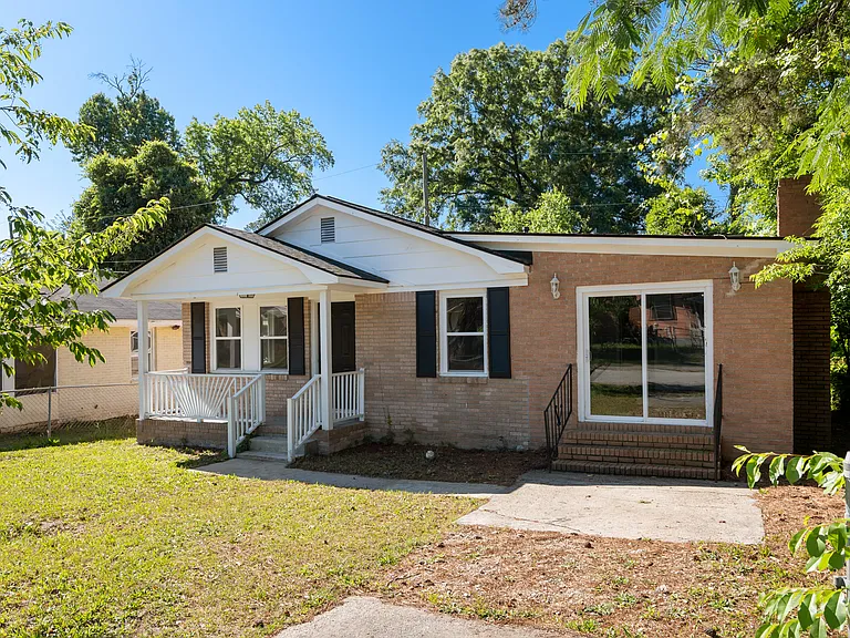 102 Burdock Cir — Photo 2