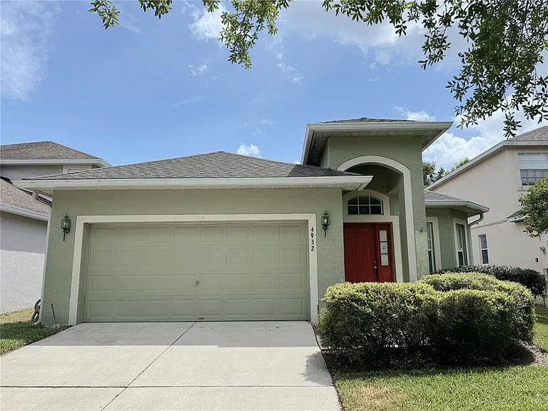 4932 Bellthorn Dr — Photo 3