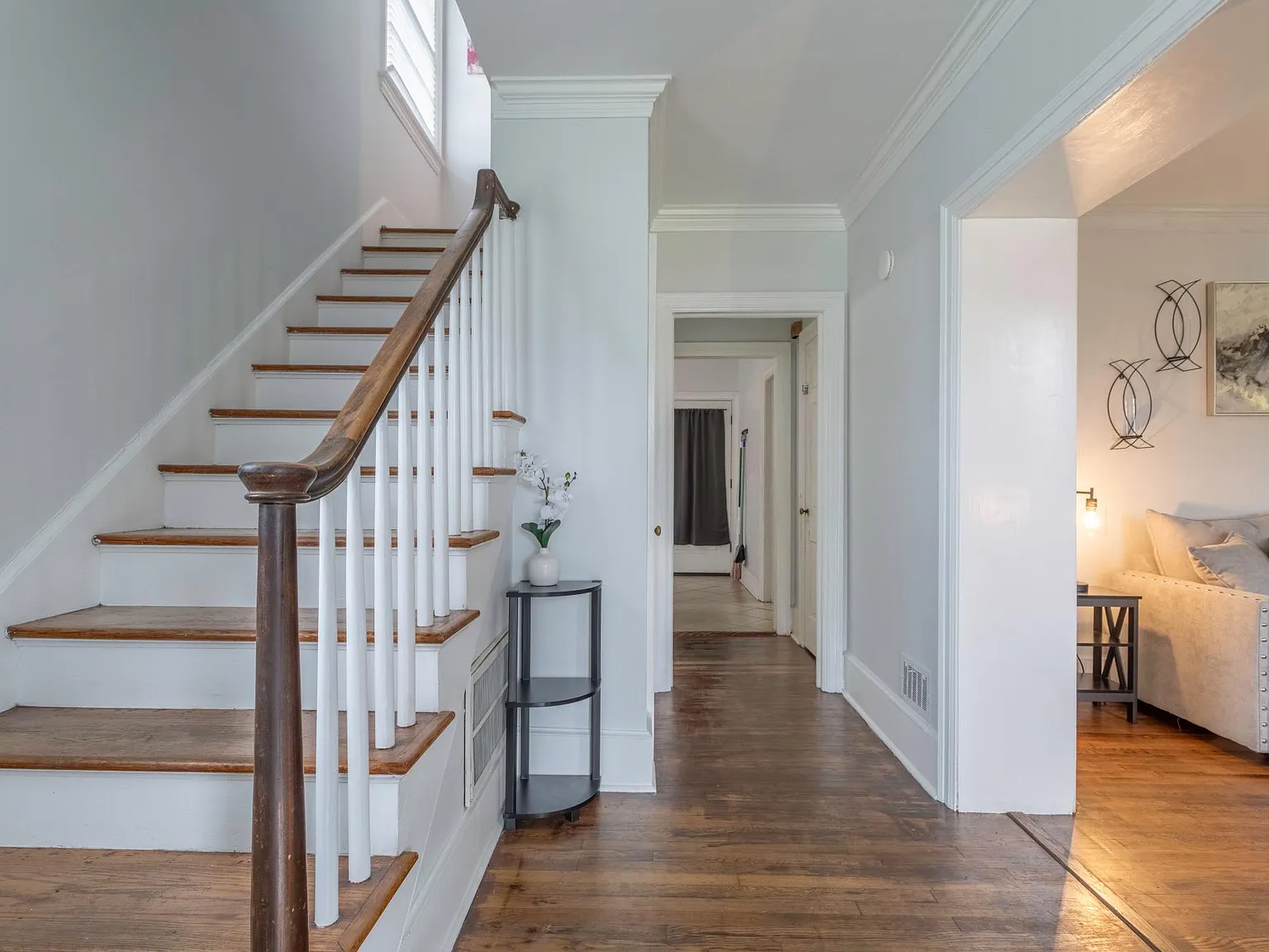 2041 Saint Charles Ave — Photo 3