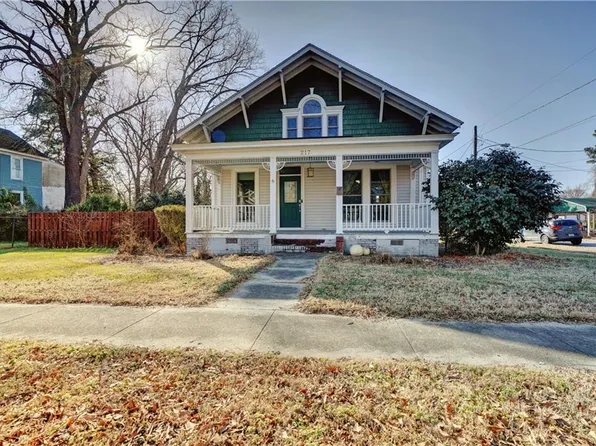 217 Katherine St, Suffolk, VA 23434