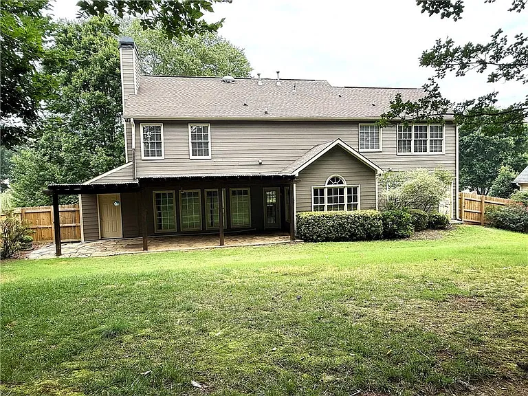 1310 Rosewood Dr — Photo 35