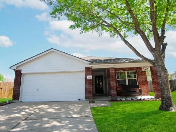 10202 Stone Cactus Dr, Houston, TX 77095