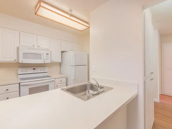 Le Boulevard Apartments, 1336 Boulevard Way APT 305, Walnut Creek, CA 94595