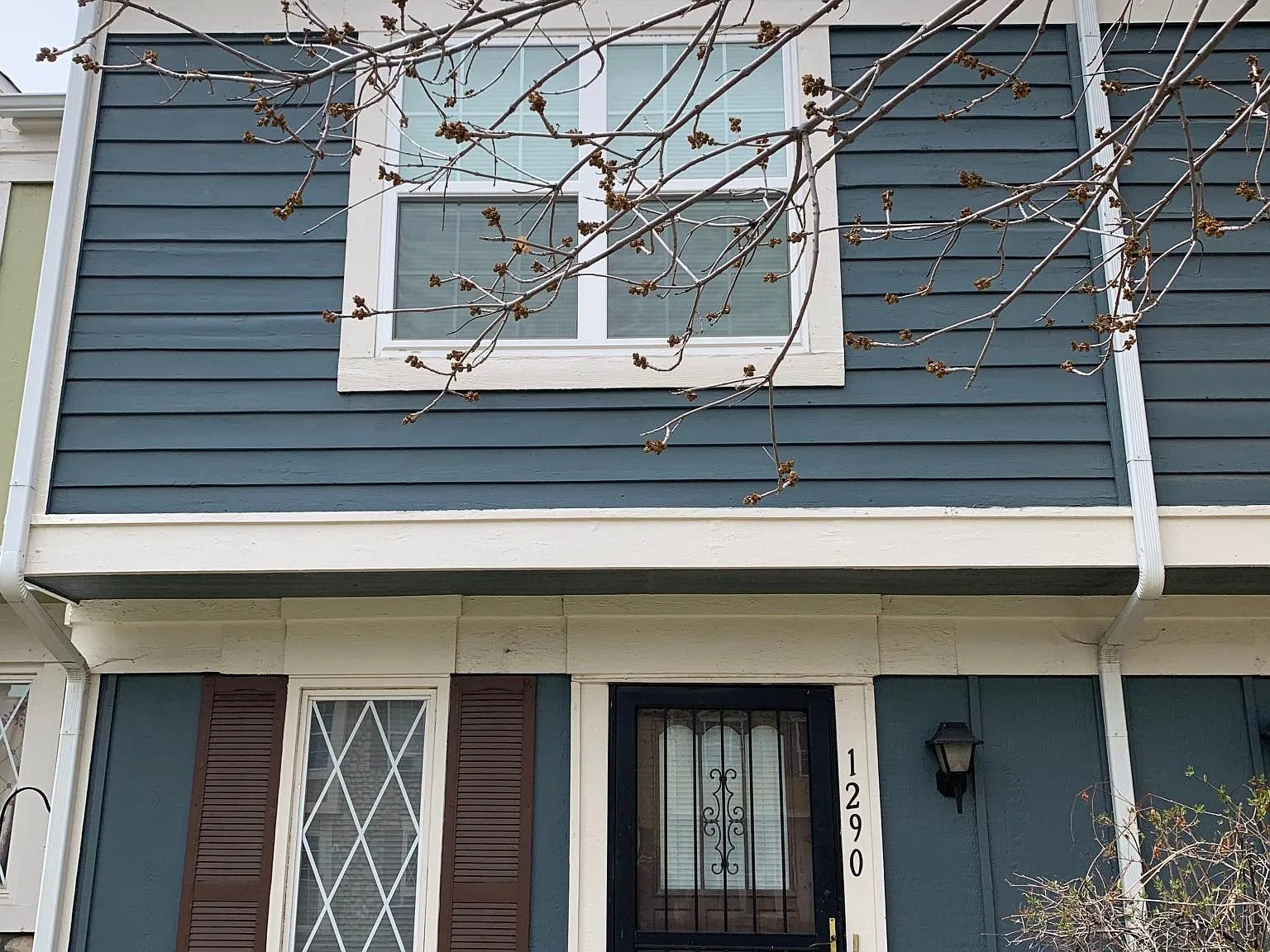 2 bed, 868 sqft, $1,700 — Photo 1