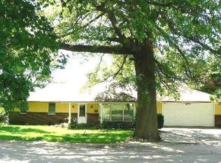 719 N Willow St, Stanberry, MO 64489