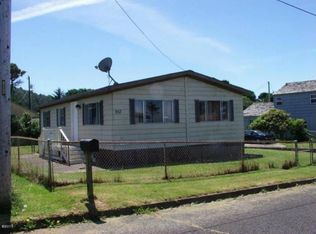 357 NW 60th St, Newport, OR 97365