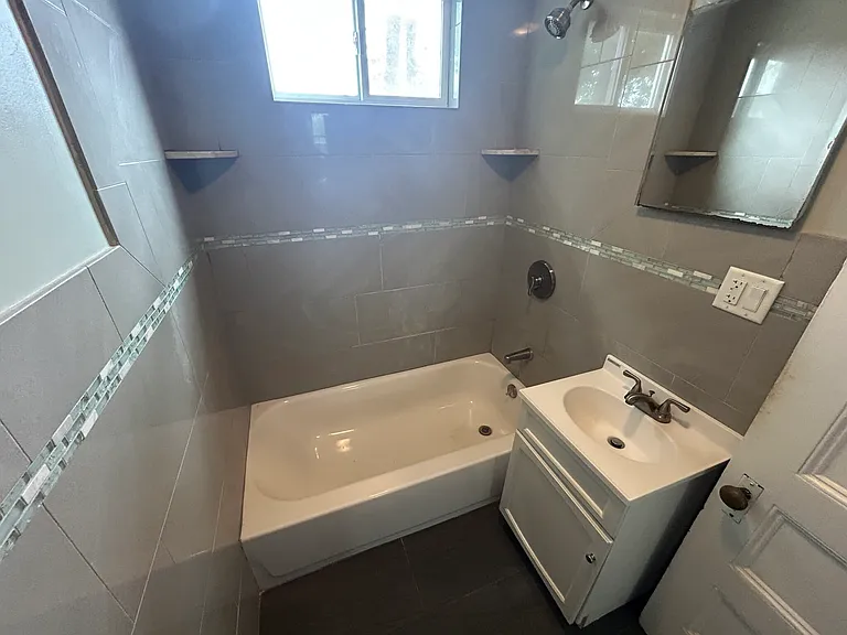 27R Albion St #1-1A — Photo 10
