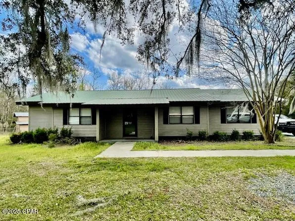 2799 W Laurel Dr, Alford, FL 32420