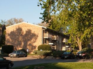 830 12th St APT 3, West Des Moines, IA 50265