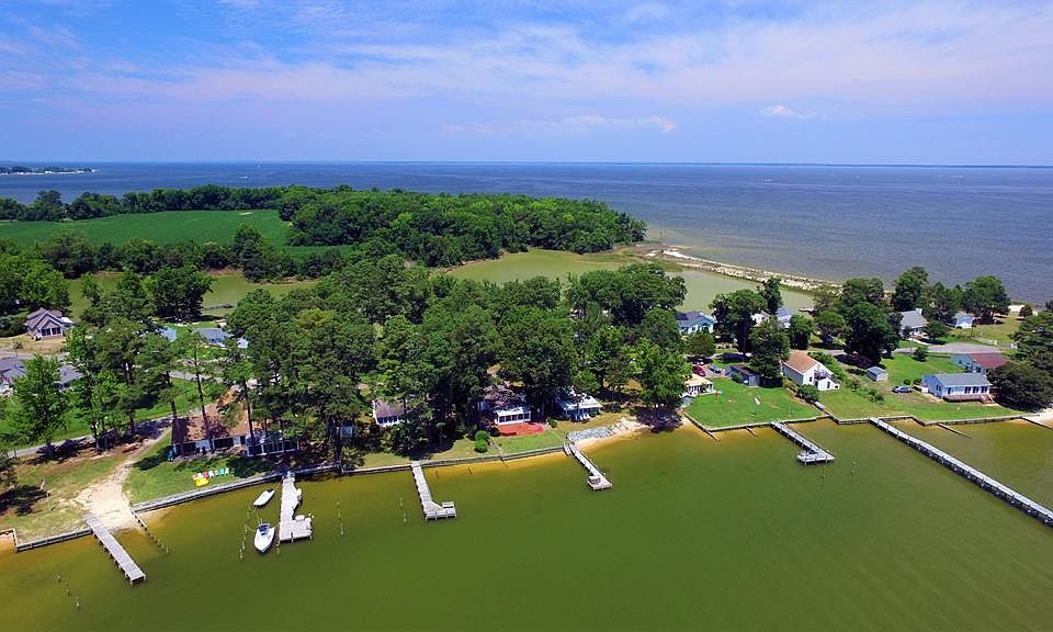 1st image of 324 Potomac Shore Dr
