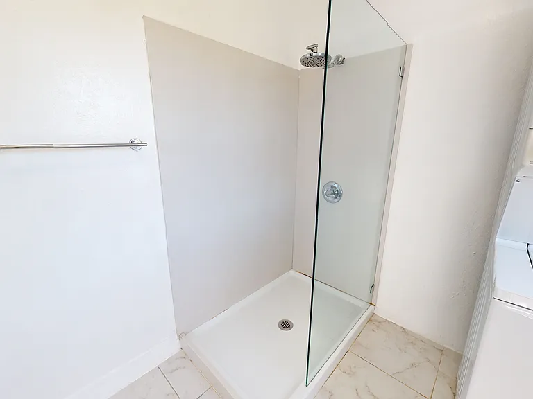 1817 Linden St #1817 — Photo 6