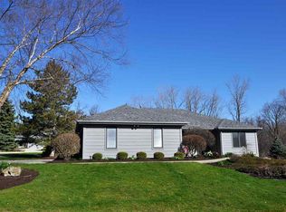 9918 Woodland Rdg W, Fort Wayne, IN 46804