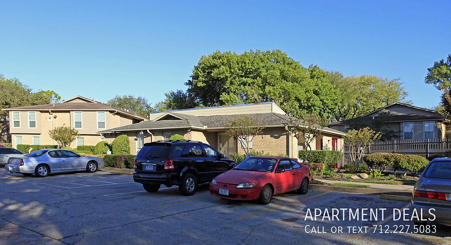 2nd image of 9226 Clarewood Dr #3159