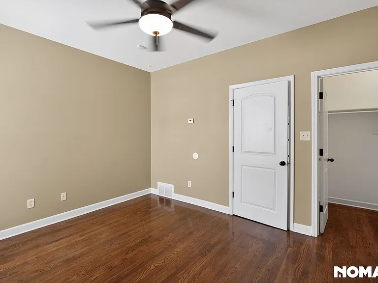 4886 Fox Springs Dr — Photo 15