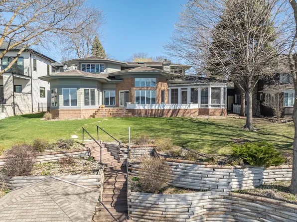2203 Fort Dodge Point, Okoboji, IA 51355