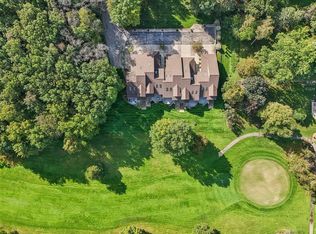 N900 Golf Rd, Prairie Du Sac, WI 53578