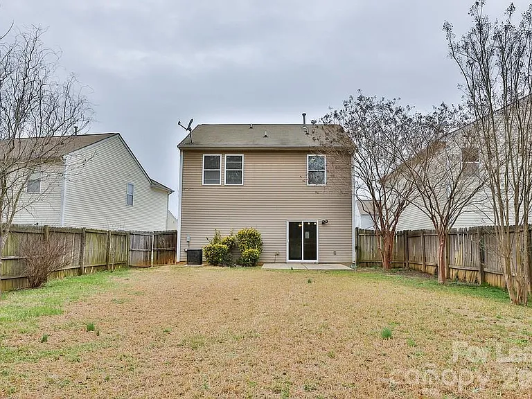 8946 Chalkstone Rd — Photo 4
