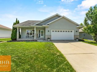 5213 Nannyberry Dr, Fitchburg, WI 53711