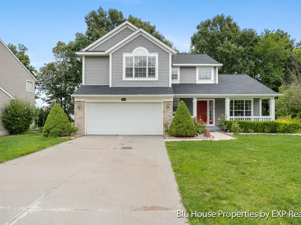 3689 Maplehurst Dr SE, Kentwood, MI 49512