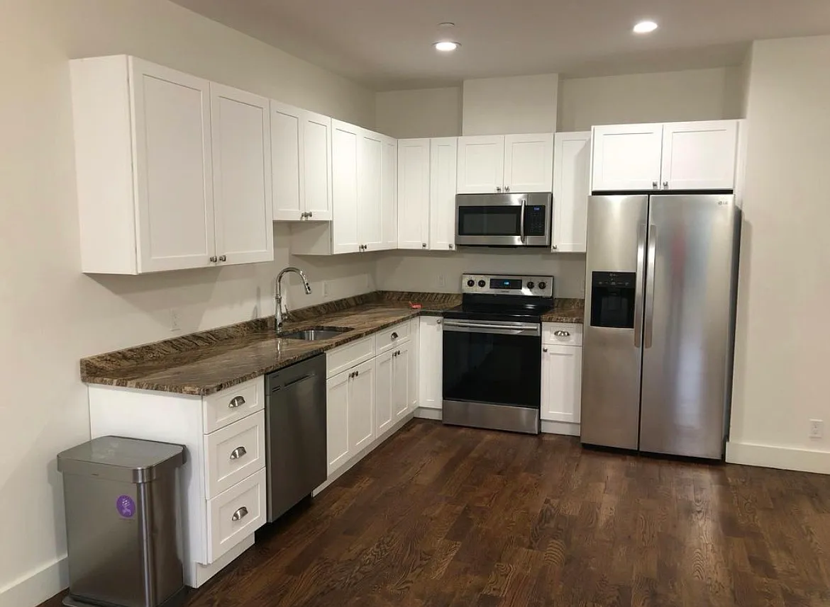 1 bed, 800 sqft, $1,805 — Photo 2