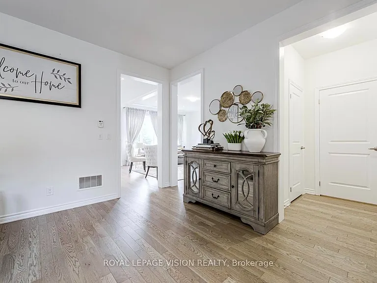 33 Bremner St #MAIN — Photo 9