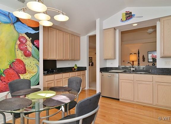 5th image of 3005 Lexington Ln #9R42