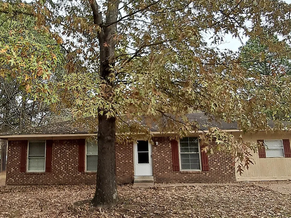 5046 Gray Dr