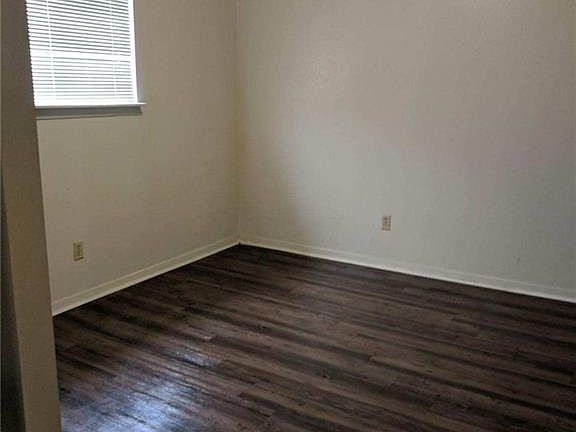 2nd image of 1555 Stacey St APT 2