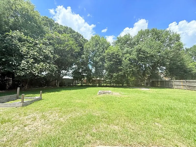 4904 Andrea Ln — Photo 11