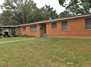 4207 Oaklawn St, Bryan, TX 77801