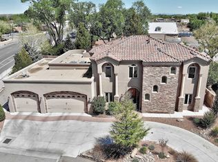 2519 Villa Doro Way NW, Albuquerque, NM 87104
