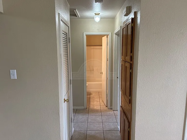1905 Windward Dr — Photo 10