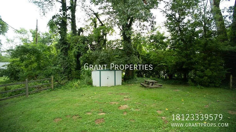 Free standing houses — Photo 3