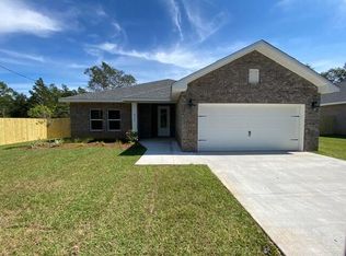 519 Friendship Rd, Mary Esther, FL 32569